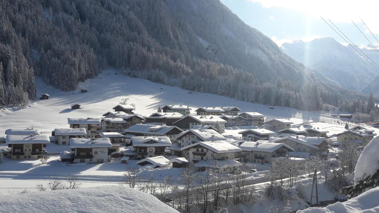 Gaesteheim Kroessbach Neustift im Stubaital Exterior foto